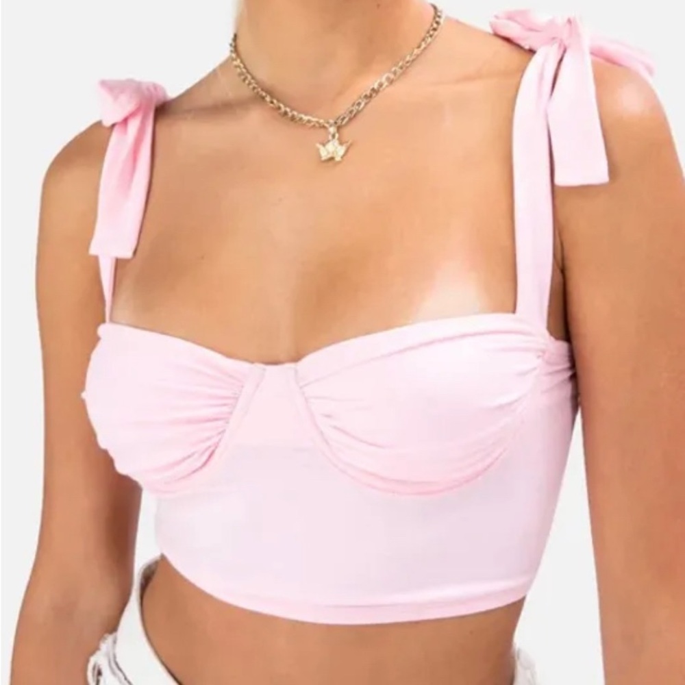 ADIKA top